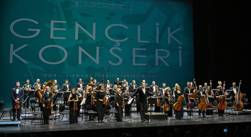 1778067452-siemens-konser.jpg