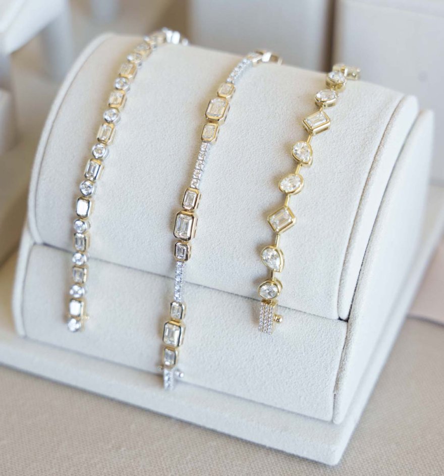 1785329677-so-chic-2-001.jpg