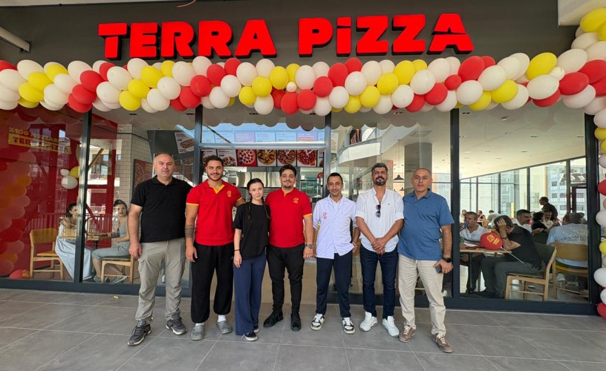 terra-pizza-bursa-ataevlerde-yeni-subesini-acti-124813357.jpg